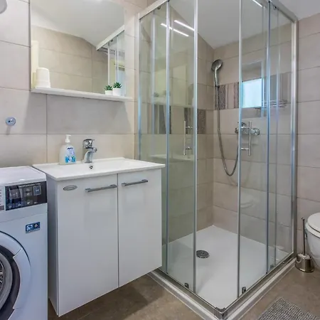 Appartamento In 34970 Crikvenica