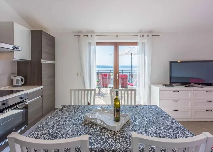 Apartament In 34970 Crikvenica