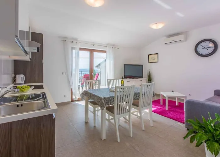 Apartament In 34970 Crikvenica