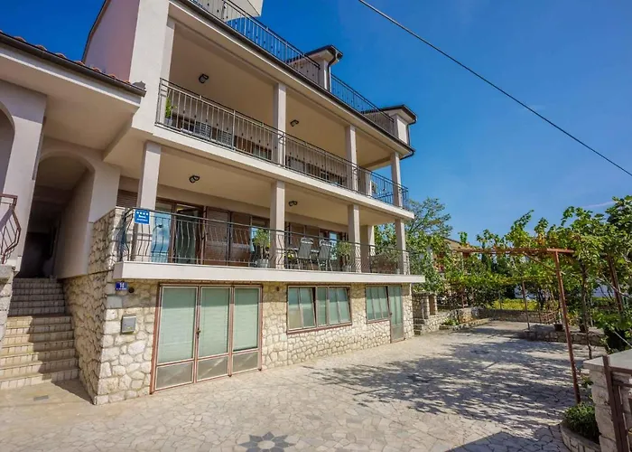 Apartament In 34970